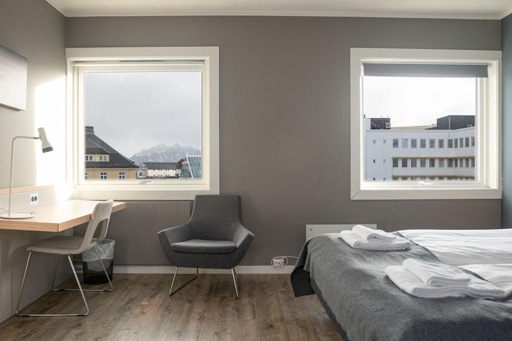 Hotel Aurora Svolvær Dış mekan fotoğraf