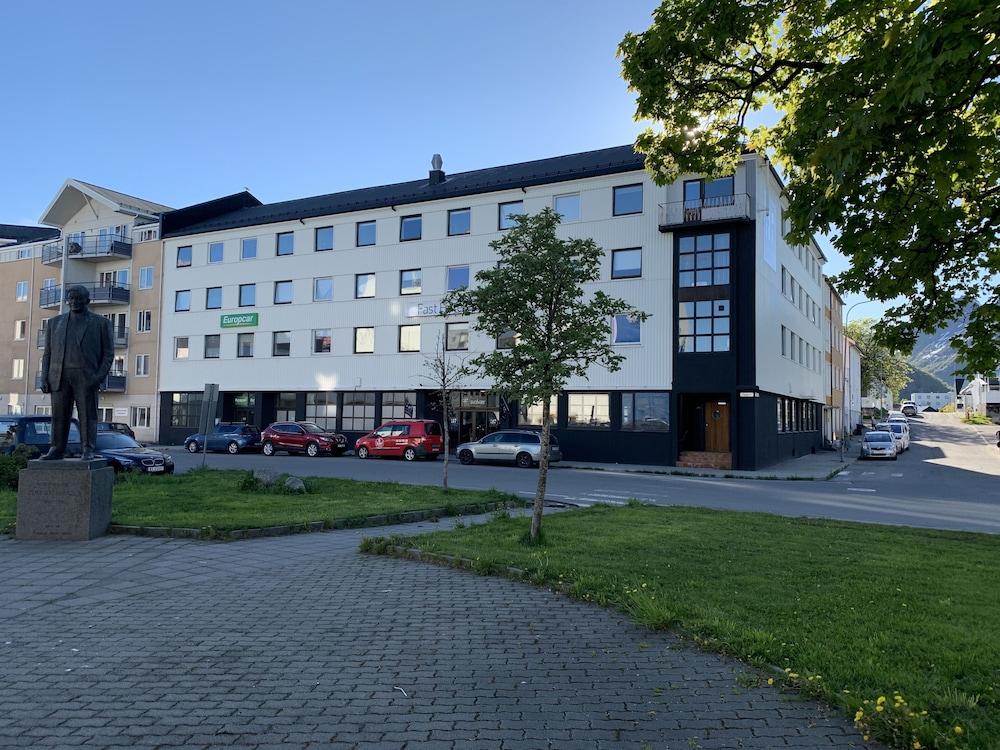 Hotel Aurora Svolvær Dış mekan fotoğraf